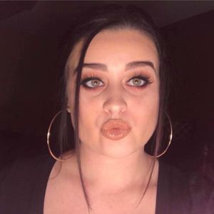 Meet your Posher, Marissa